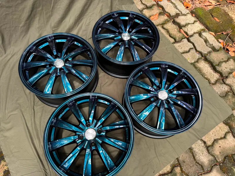 Real WEDS Leonis alloy wheels restored by Ceylon Chrome in a blue, purple and red chameleon colour-shift finish